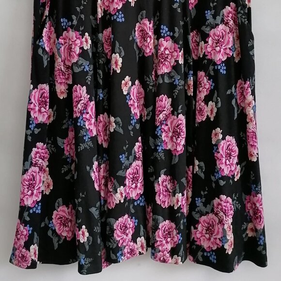 NWT Torrid Womens Black Floral Print Scoop Neck Peasant Mini Dress Size US 2X - Picture 3 of 7